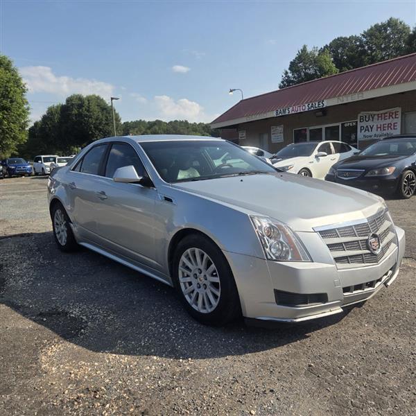 Cadillac CTS Luxury 2012