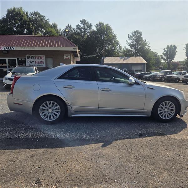 Cadillac CTS Luxury 2012