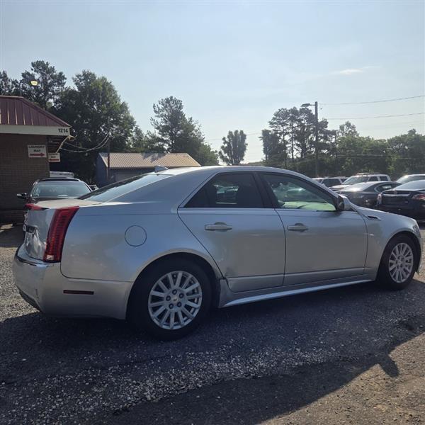 Cadillac CTS Luxury 2012