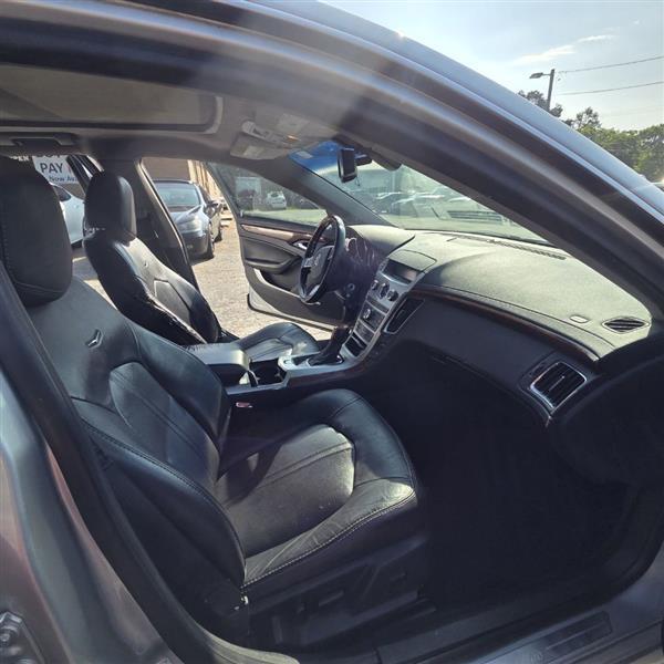 Cadillac CTS Luxury 2012