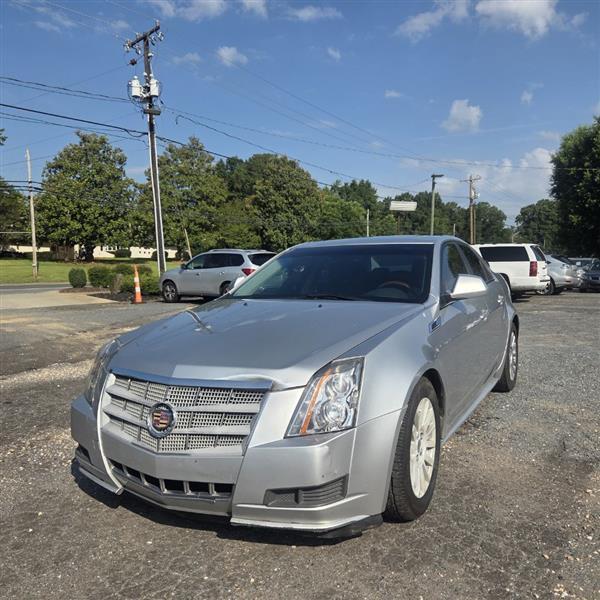 Cadillac CTS Luxury 2012