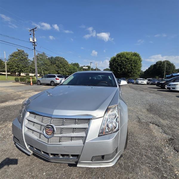 Cadillac CTS Luxury 2012