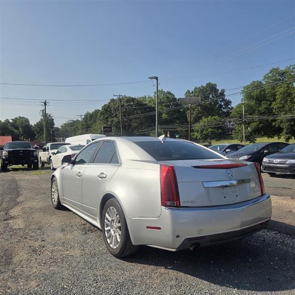 Cadillac CTS Luxury 2012