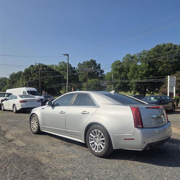 Cadillac CTS Luxury 2012