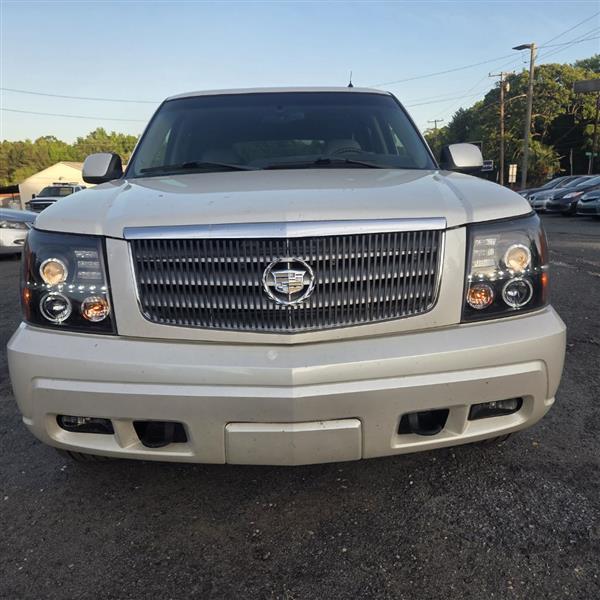 Cadillac Escalade AWD 2002