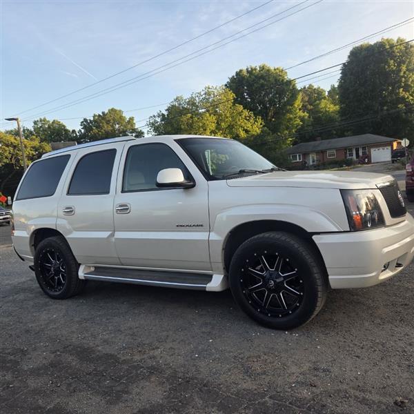 Cadillac Escalade AWD 2002