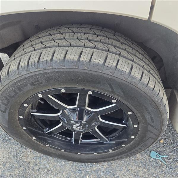 Cadillac Escalade AWD 2002