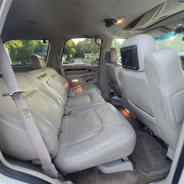 Cadillac Escalade AWD 2002