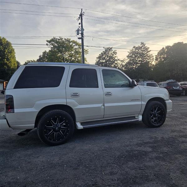 Cadillac Escalade AWD 2002