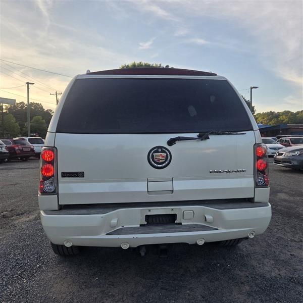 Cadillac Escalade AWD 2002