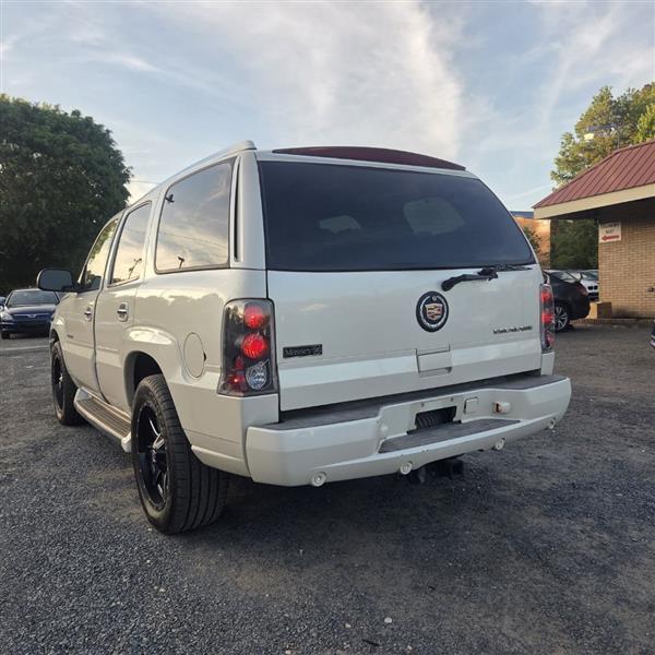 Cadillac Escalade AWD 2002