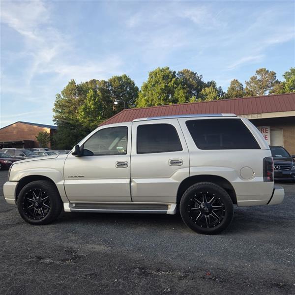 Cadillac Escalade AWD 2002