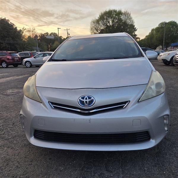 Toyota Prius V Three 2012