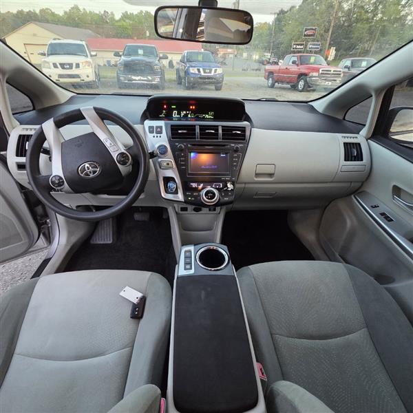 Toyota Prius V Three 2012