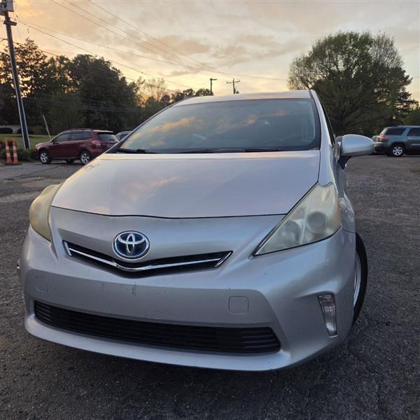 Toyota Prius V Three 2012