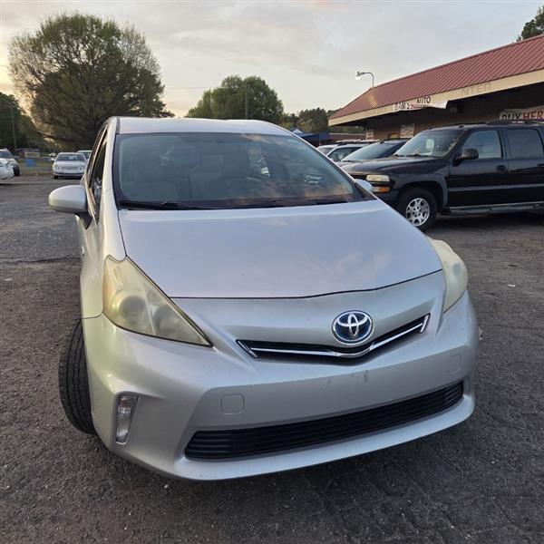 Toyota Prius V Three 2012