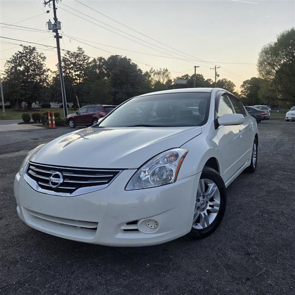 Nissan Altima 2.5 S 2010