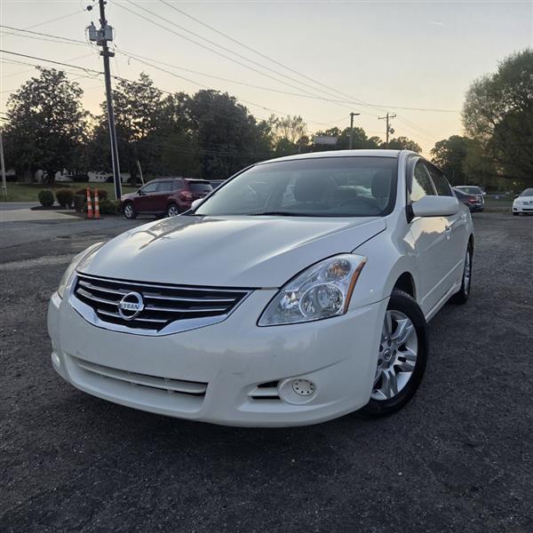 Nissan Altima 2.5 S 2010