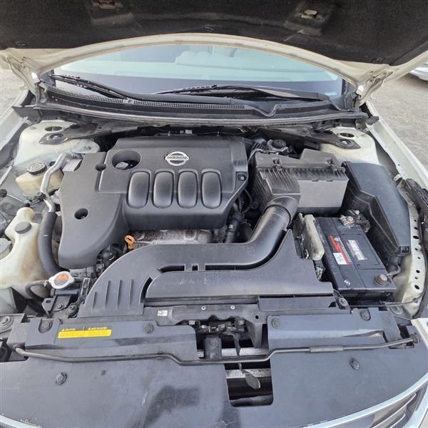 Nissan Altima 2.5 S 2010