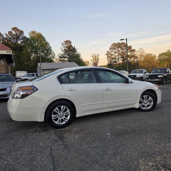 Nissan Altima 2.5 S 2010