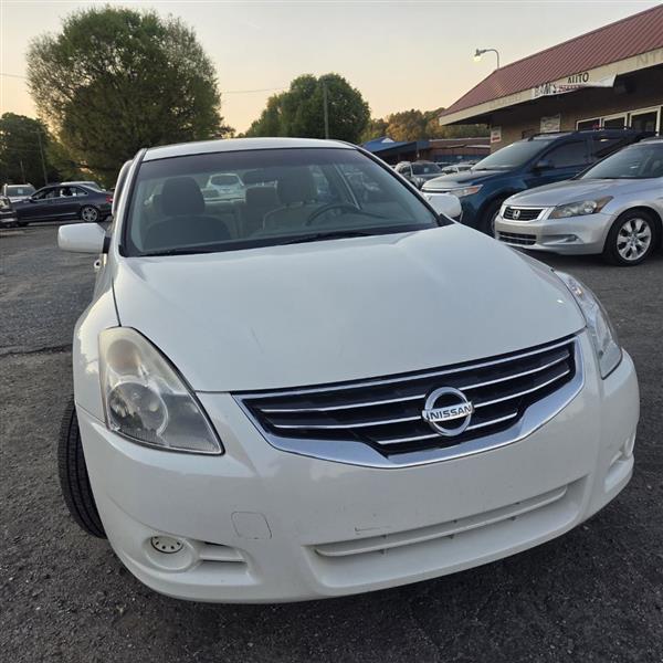 Nissan Altima 2.5 S 2010