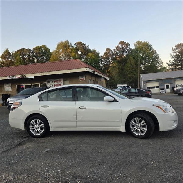 Nissan Altima 2.5 S 2010
