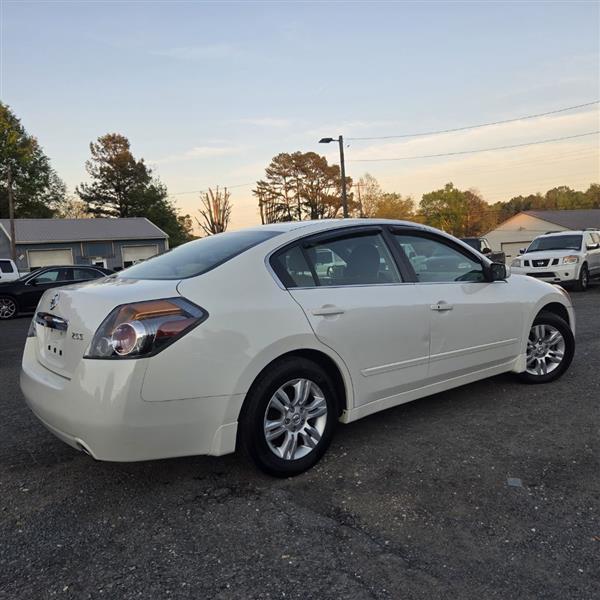 Nissan Altima 2.5 S 2010
