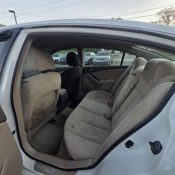 Nissan Altima 2.5 S 2010