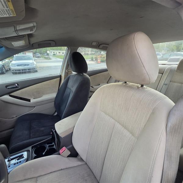 Nissan Altima 2.5 S 2010