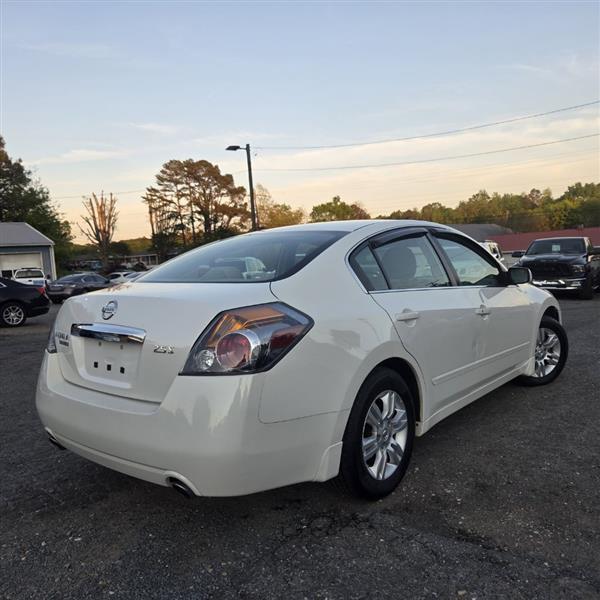 Nissan Altima 2.5 S 2010