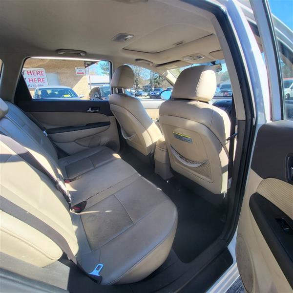 Hyundai Elantra Touring GLS Manual 2011