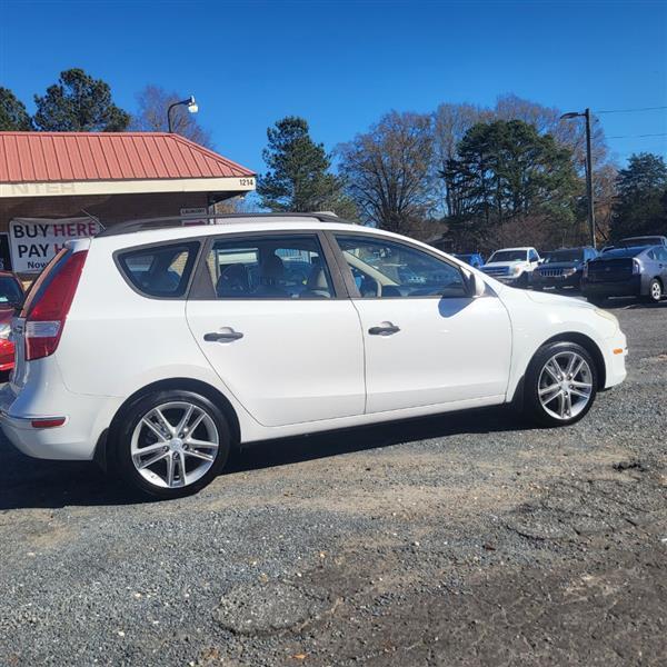 Hyundai Elantra Touring GLS Manual 2011