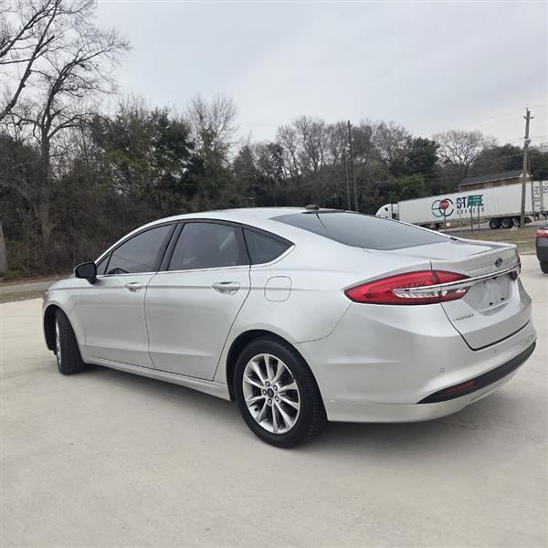 Ford Fusion SE 2017