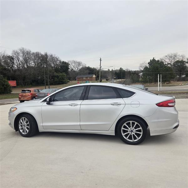 Ford Fusion SE 2017