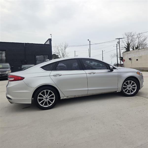 Ford Fusion SE 2017