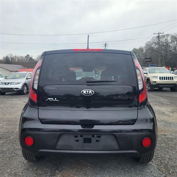 Kia Soul Base 6M 2017