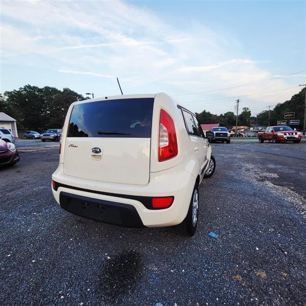 Kia Soul Base 2012