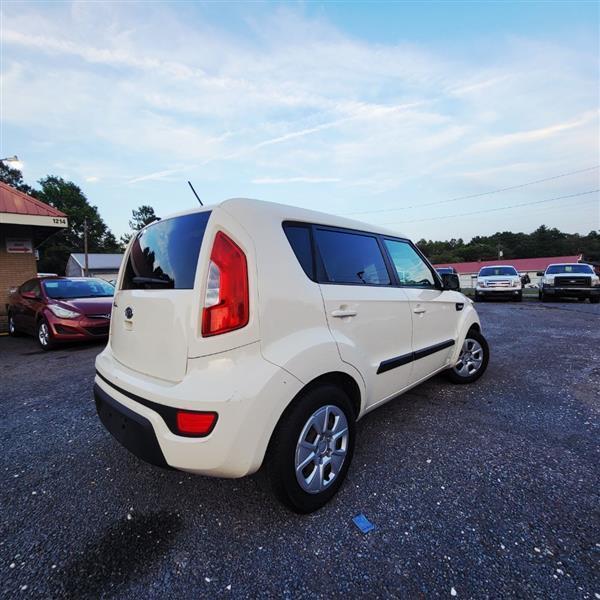 Kia Soul Base 2012