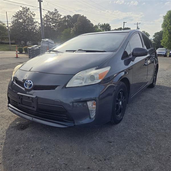Toyota Prius Prius V 2012