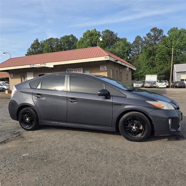 Toyota Prius Prius V 2012