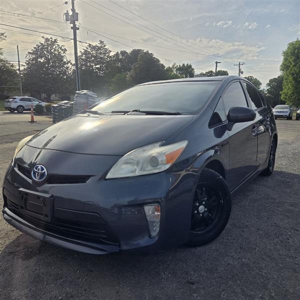 Toyota Prius Prius V 2012