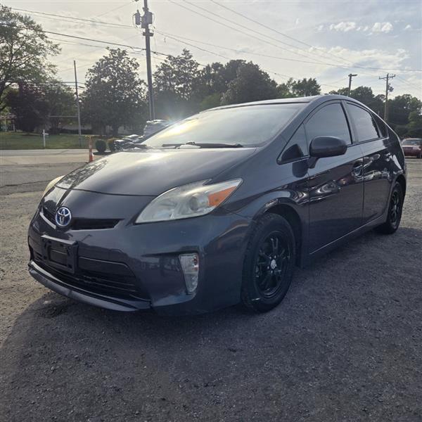 Toyota Prius Prius V 2012