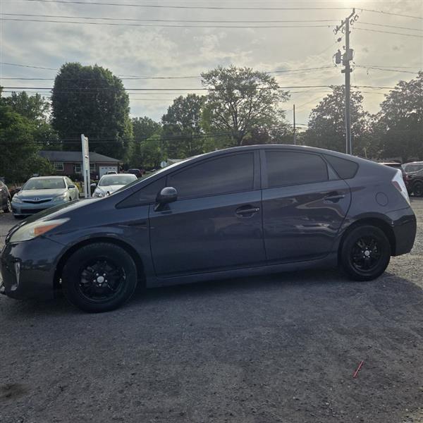 Toyota Prius Prius V 2012