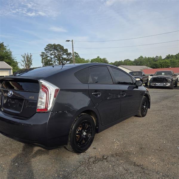 Toyota Prius Prius V 2012