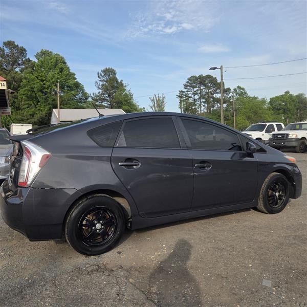 Toyota Prius Prius V 2012