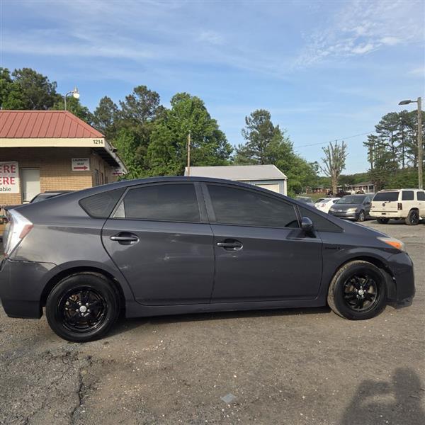 Toyota Prius Prius V 2012