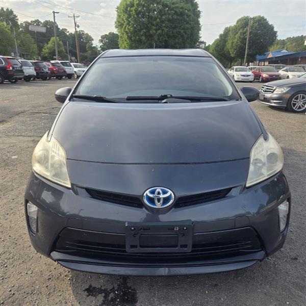 Toyota Prius Prius V 2012