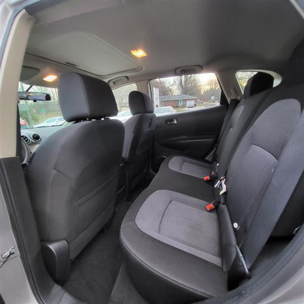 Nissan Rogue S AWD 2013