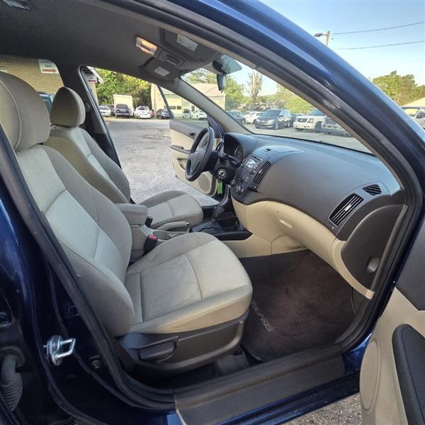 Hyundai Elantra Touring GLS Manual 2012