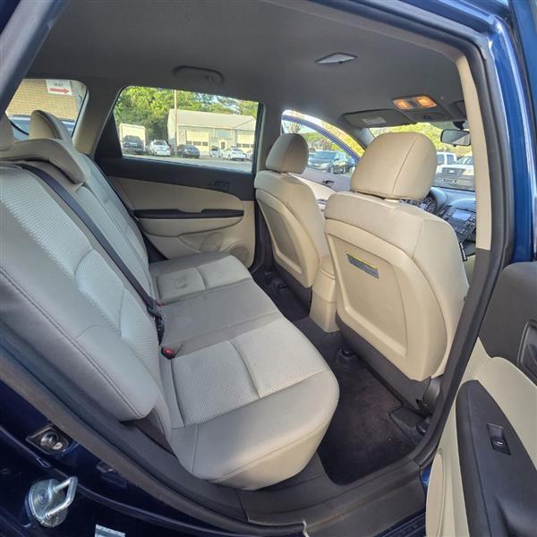 Hyundai Elantra Touring GLS Manual 2012
